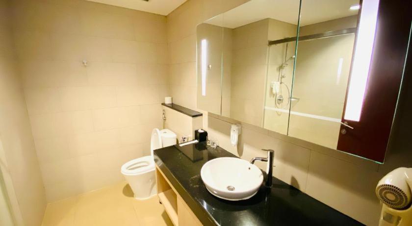 The H Tower Rasuna Suites Kuningan Jakarta By Villaloka المظهر الخارجي الصورة